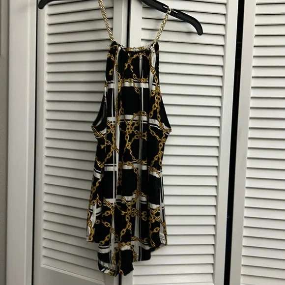 Top - Picture 1 of 4